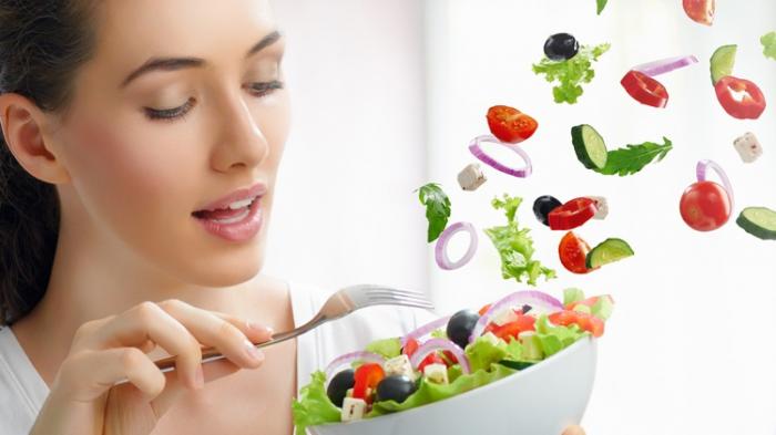 Tips Nutrisi Diet Seimbang Waktu Siang